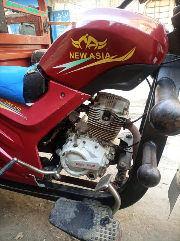 I am selling my new Asia loader rickshaw 150cc all ok 4