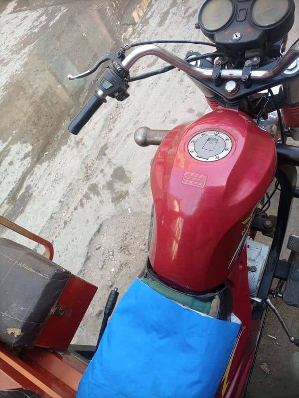 I am selling my new Asia loader rickshaw 150cc all ok 5