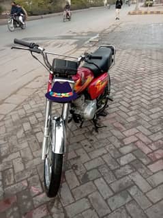 urgent sale Honda 125 Red