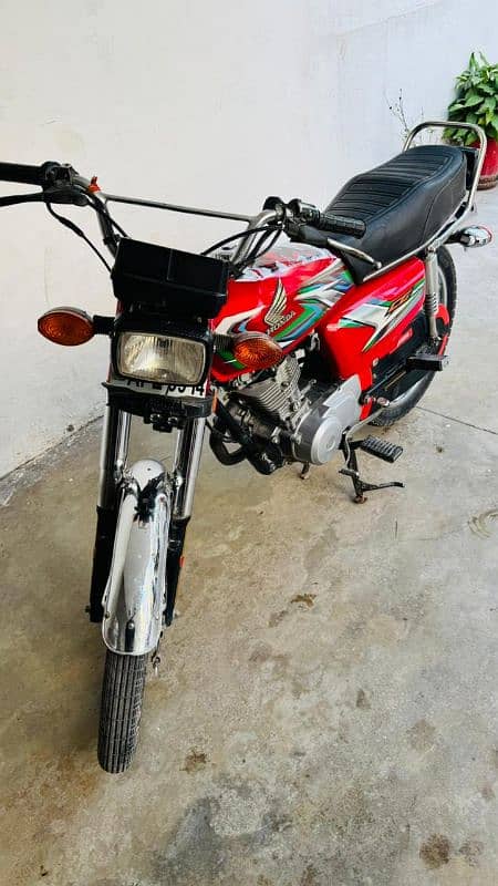 "Used Honda 125 for Sale – Excellent Condition" 6