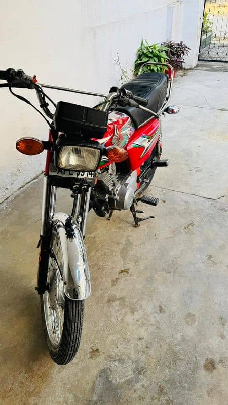 "Used Honda 125 for Sale – Excellent Condition" 8