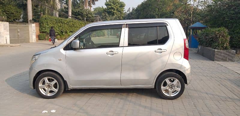 Suzuki Wagon R 2014 4