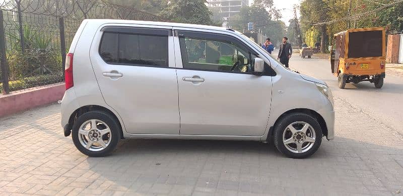 Suzuki Wagon R 2014 6