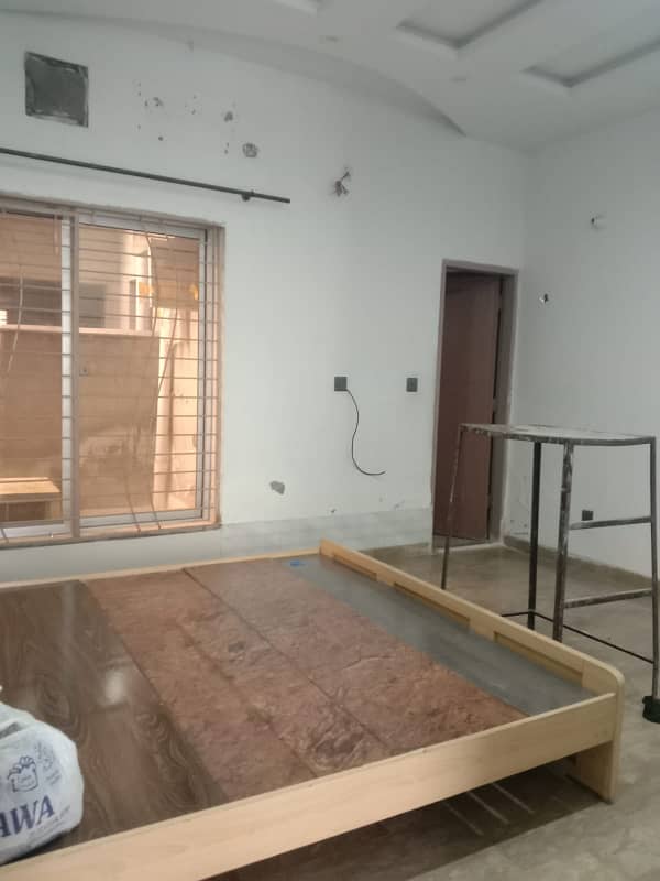 Prime Location 5 Marla House for Rent in Platinum Block, Park View City Lahore 6