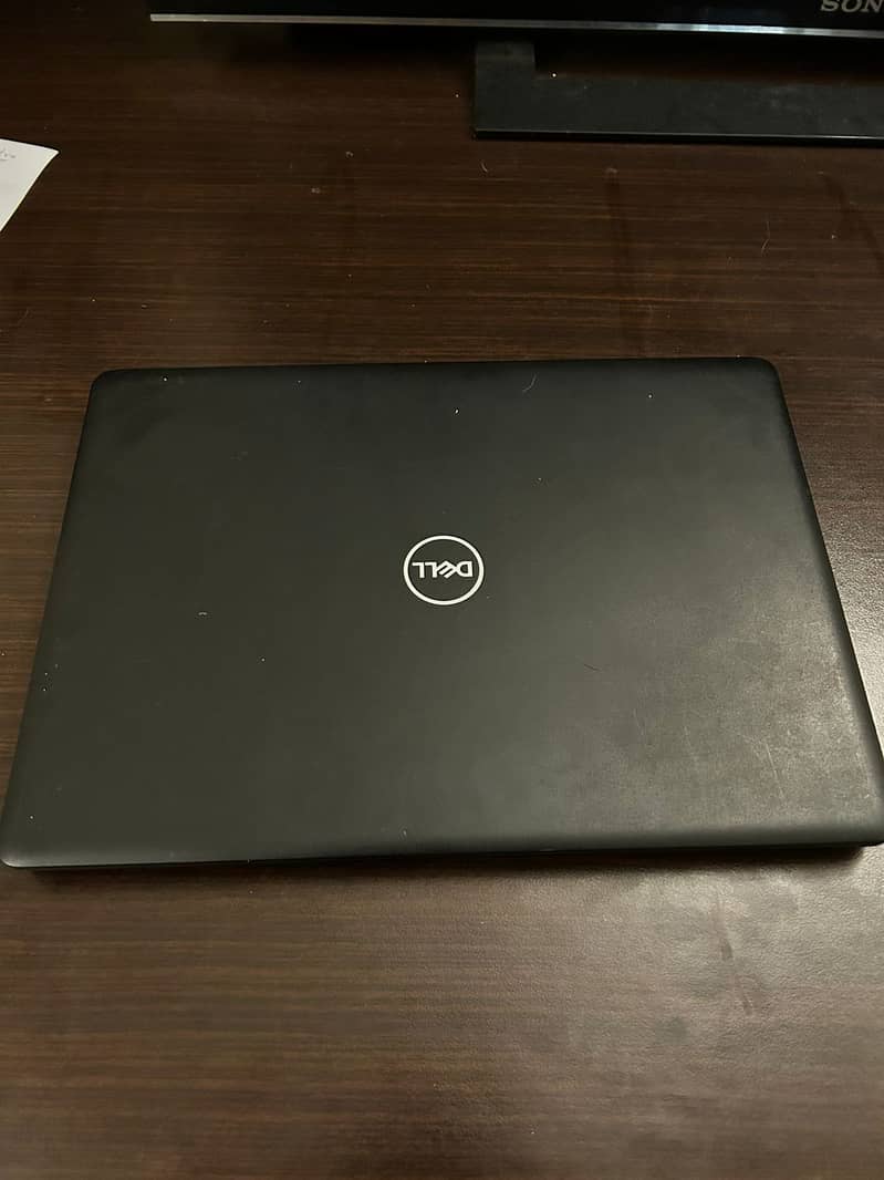 Dell Latitude 3490 1