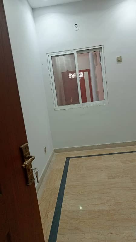 Flat for rent on Main pia road near umt university Johar town for Bachelor and female (Student + Job holder 4