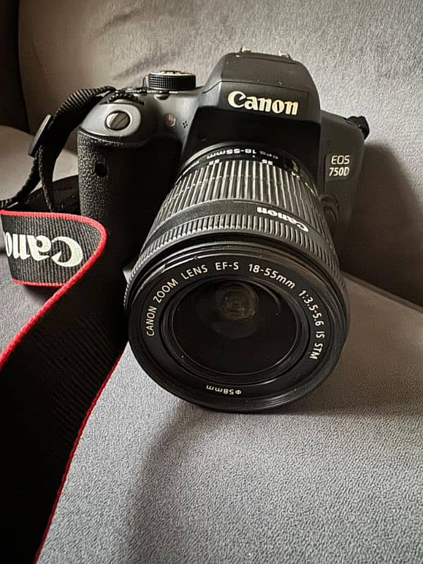 Canon camera 750d with lense. 0