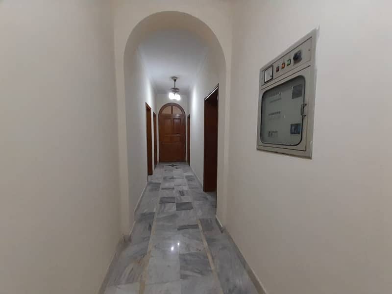 1 Kanal Lower Portion For Rent DHA Phase 1 3