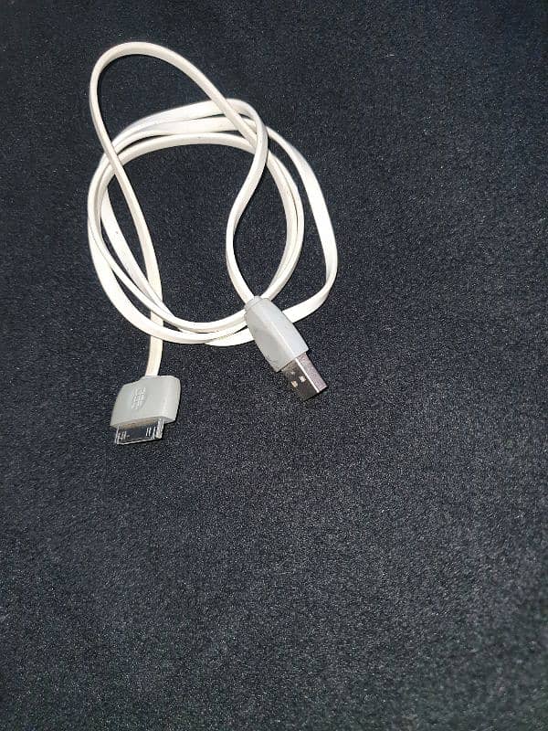 I phone  S 4 original uk charging cable for sale 0