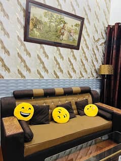 5 seater heavy wooden sofa set