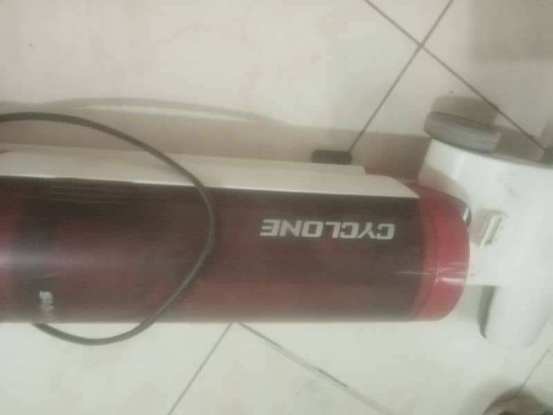 VIVIS model Cyclone Vacuum Cleaner for sale 2