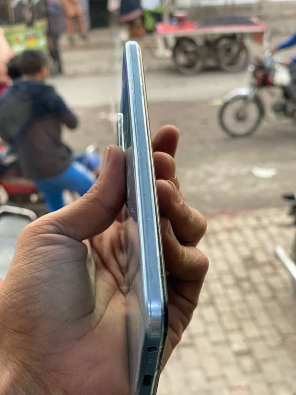 Vivo y33s 8/128gb Pta proved only mobile 5