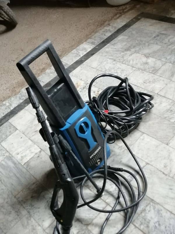 135 bar. Hyundai car pressure washer 1600w  HPV. 135 1