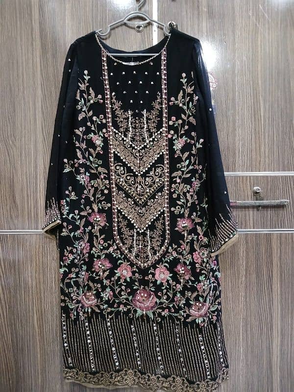 Black chiffon embroidered 0