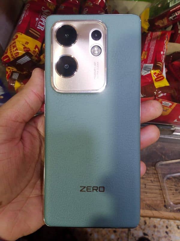 INFINIX ZERO 30 4