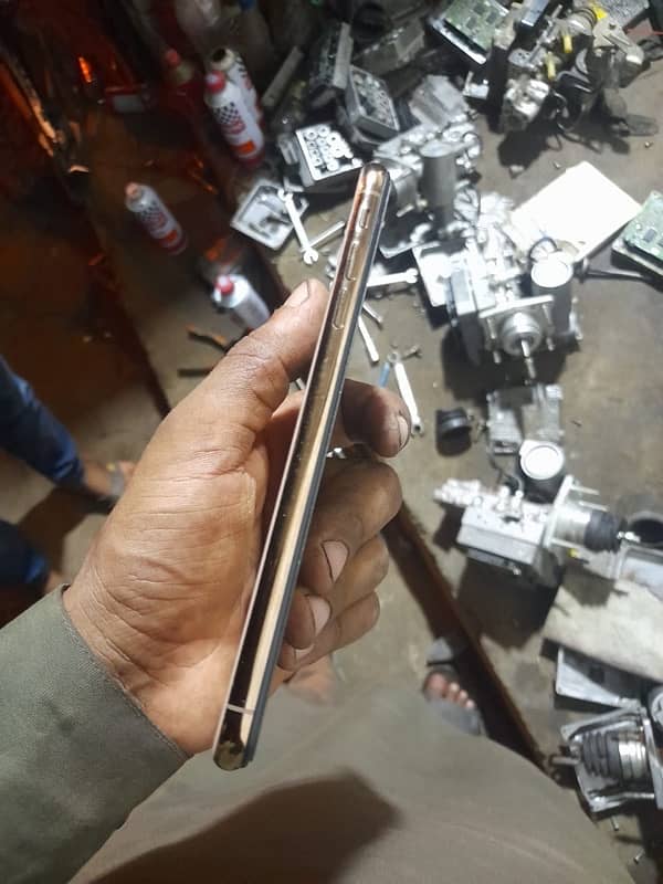 i phone xs max 64 gb pta 03194289292 7