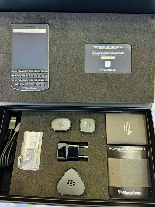 Blackberry porsche p9983 1