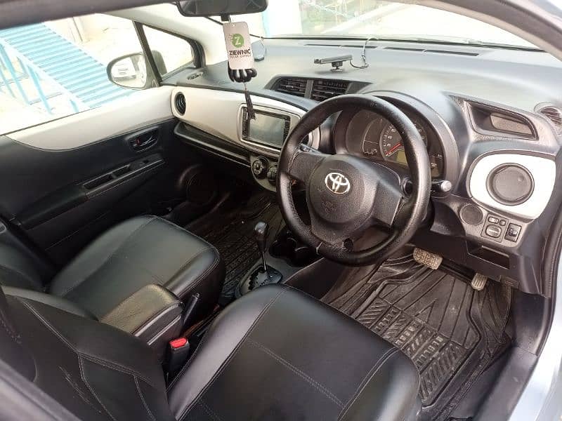 Toyota Vitz 2012/14 2018 in Good Condition 6