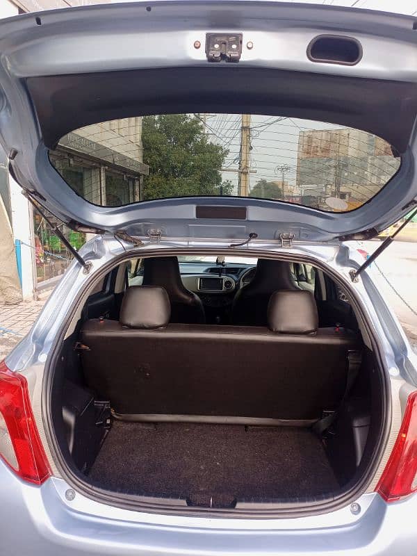 Toyota Vitz 2012/14 2018 in Good Condition 8