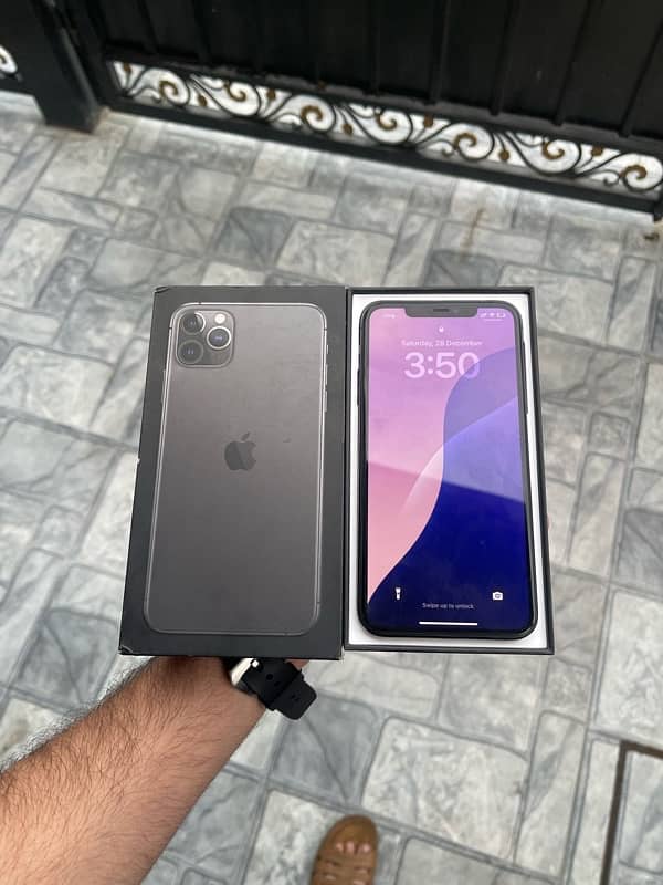 iphone 11 pro max Dual sim PTA LLA 1