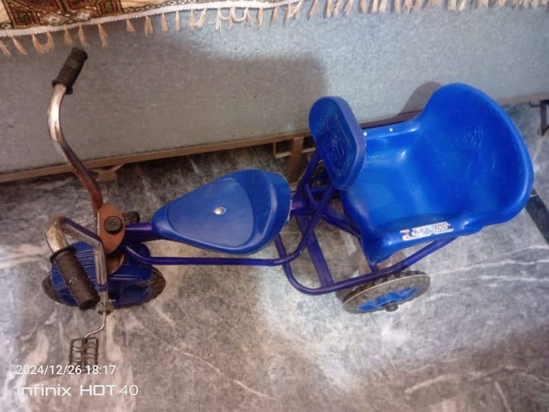 Baby cycle double seat blue color new condition 0