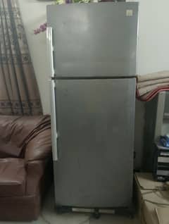 10 by 10 condition fridge all things are working