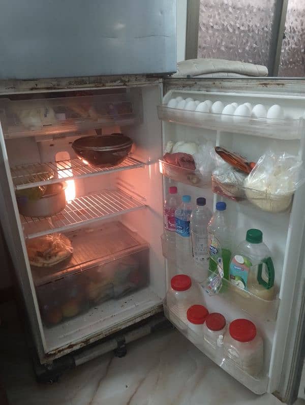 10 by 10 condition fridge all things are working 2