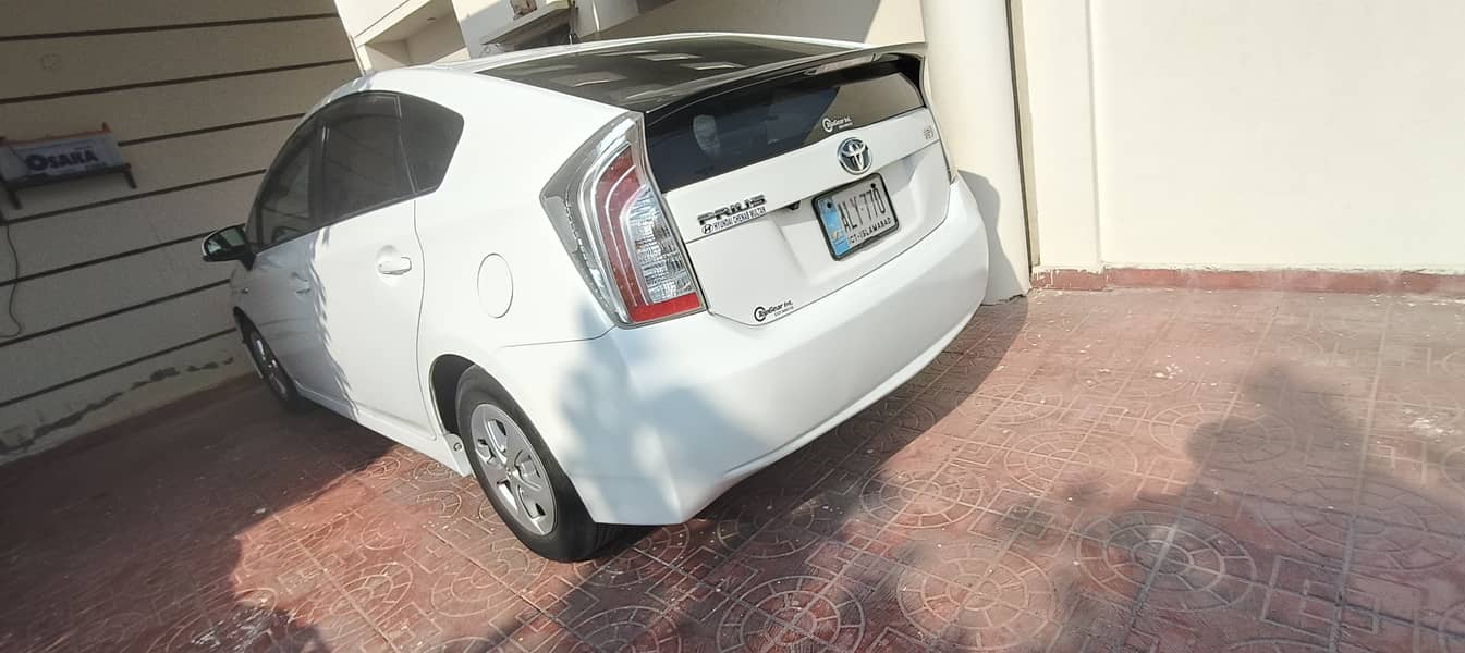 Toyota Prius G LED Edition 1.8 2014 Model 1