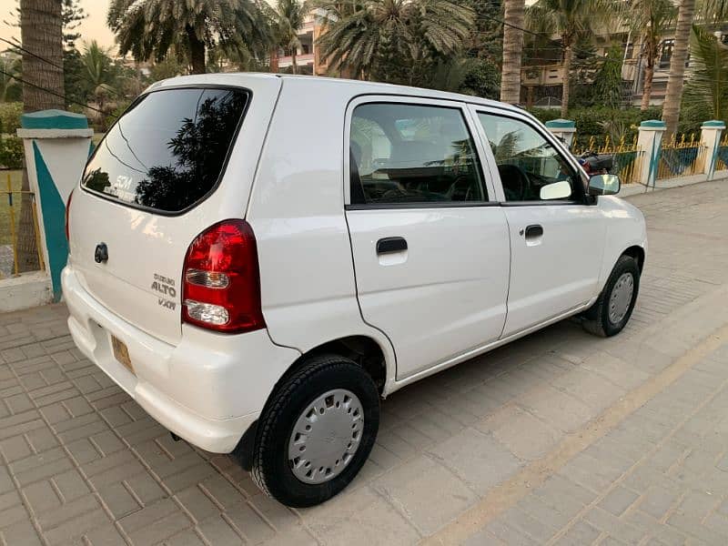 Suzuki Alto 2011 3