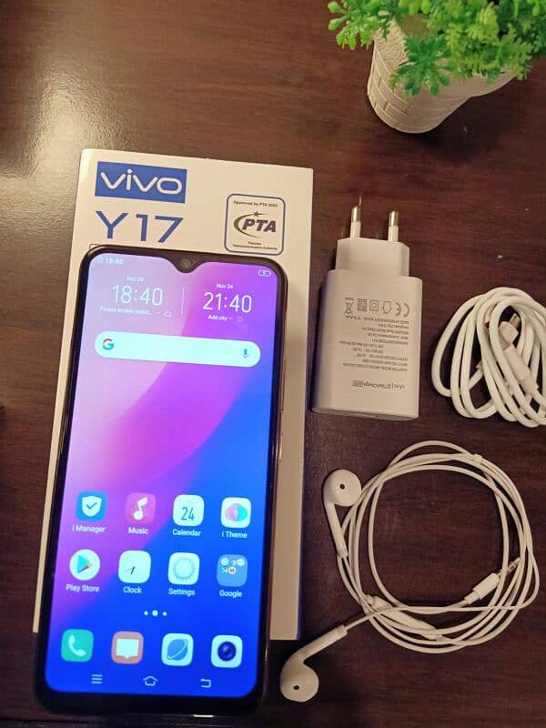 VIVO Y17 8/256 WITH BOX AND CHARGER 0