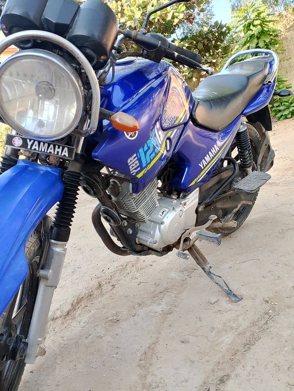 1st owner neat and clean yamaha 125 YBRG 6