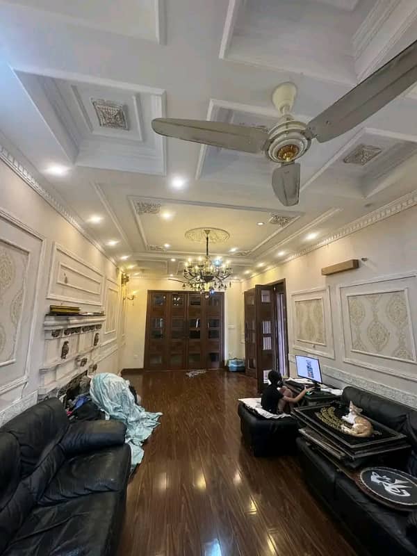 2-Kanal 7 bed Brand New Luxury Bungalow For Sale at Top Location Near Haily Tower & Gloria jeans 6