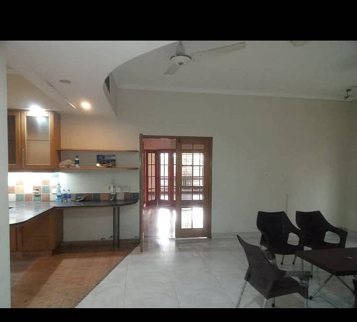 2-Kanal 7 bed Brand New Luxury Bungalow For Sale at Top Location Near Haily Tower & Gloria jeans 10