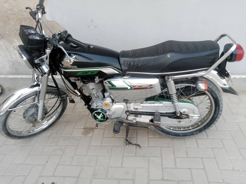 Honda CG 125 2023 4