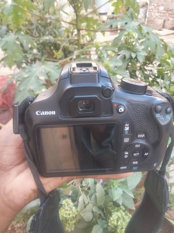 DSLR camera 2