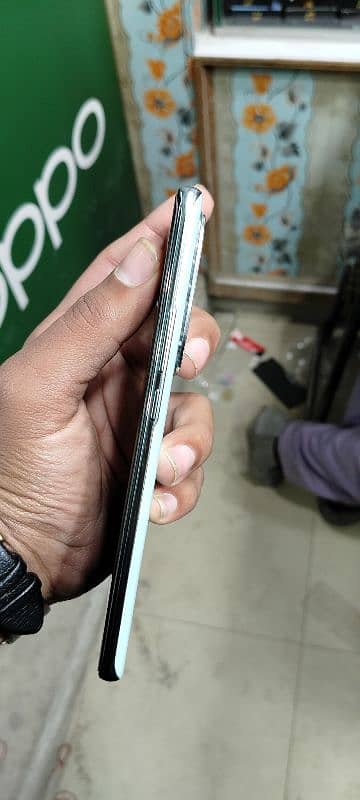 oppo reno 11 12+12 256 with box original charger Sath urgent sel 6