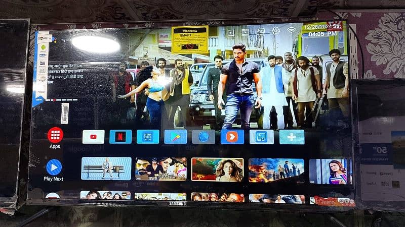 android led 32 or 40 inches both Samsung and TCL  32 or 40 inches 5