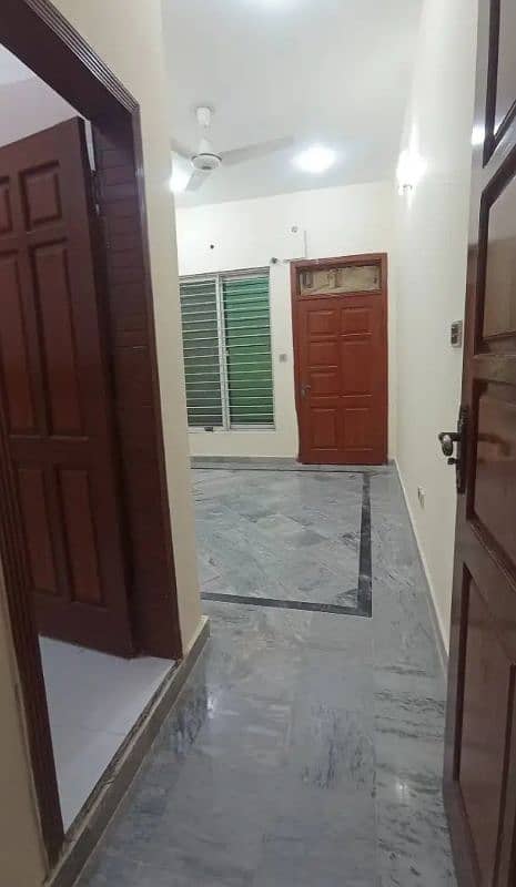 10 Marla Ground Portion for Rent in G-13 4