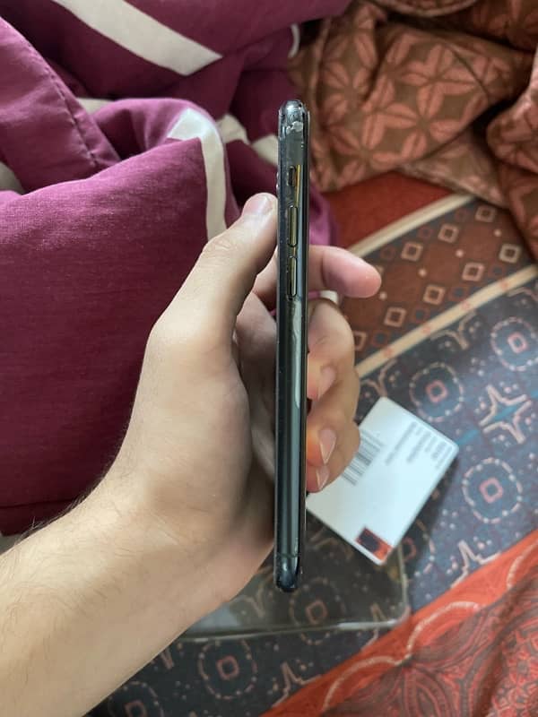 iphone 11 pro 64 gb green color 1