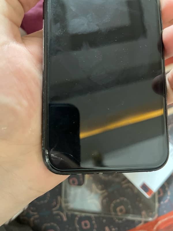 iphone 11 pro 64 gb green color 2