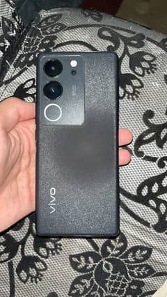 Vivo v29 5G 10/10 condition just slightly used