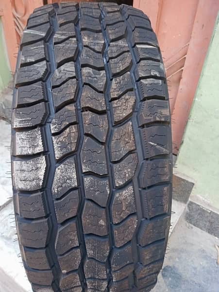 new and used tyre available whole sell price 5