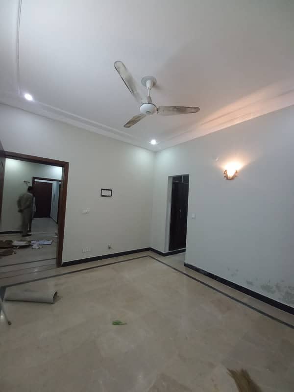 10 Marla Lower Ground Portion for Rent in G-13 1