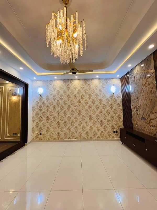 10Marla Lower Portion Available For Rent in AA Block Bahria Town Lahore 6