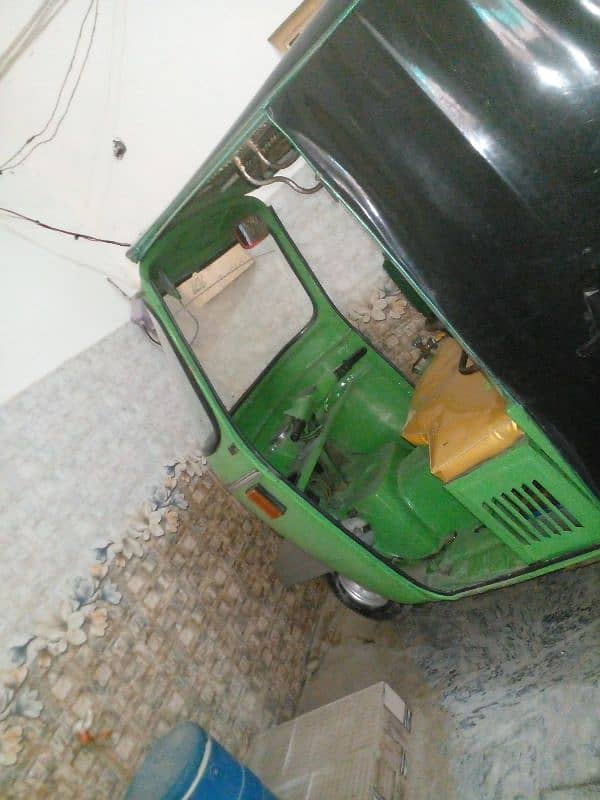 new Asia rickshaw in running condition 2011 model original documents 4