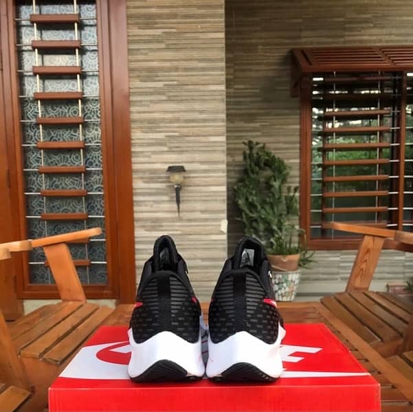 Nike Air Zoom Pagasus 38X tron black red 3