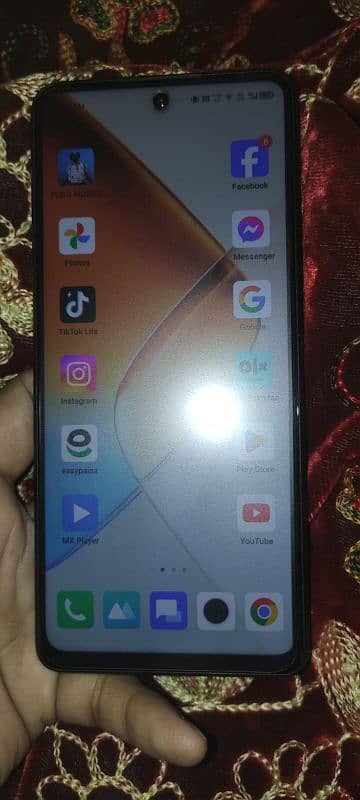 infinx note 30 10by10 condition 1 month waranty ha 4