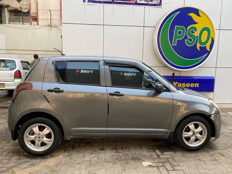 Suzuki Swift 2011 urgent sale 2