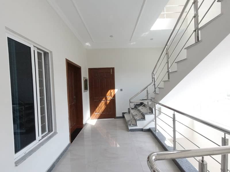 Luxury Brand New House For Sale 9