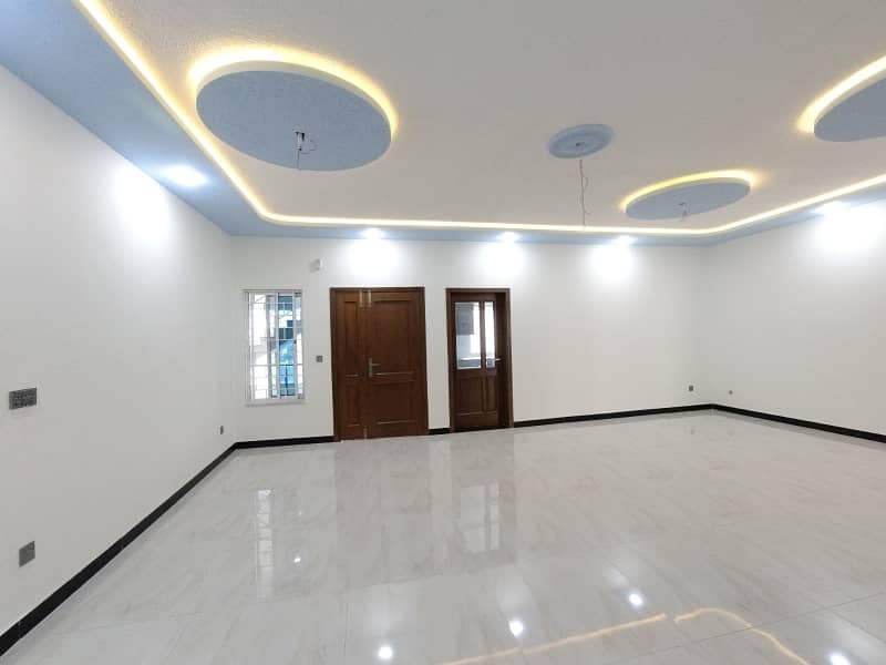 Luxury Brand New House For Sale 10